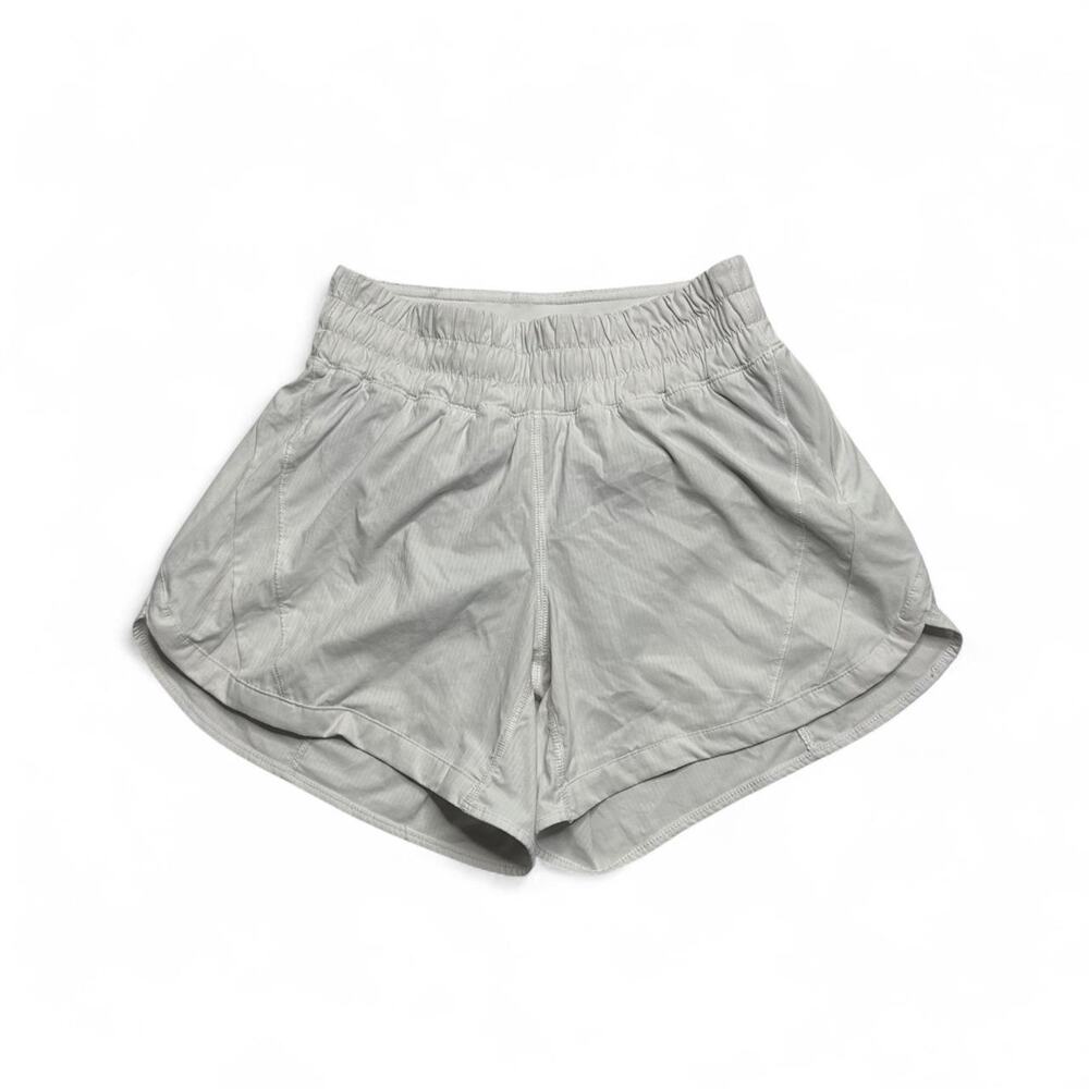 Lululemon white Hotty hot shorts size 4 rush